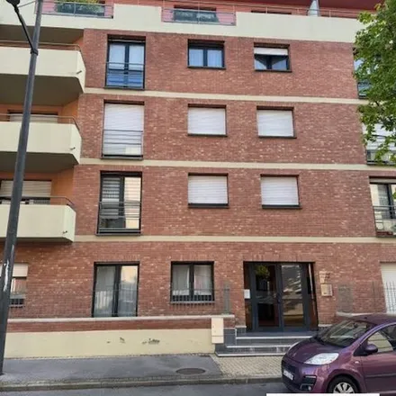Image 3 - 18 Place du 8 Mai 1945, 59300 Valenciennes, France - Apartment for rent