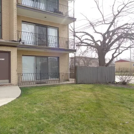 Rent this 2 bed condo on 8699 South 82nd Avenue in Hickory Hills, IL 60457