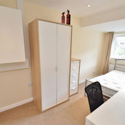 Rent this 6 bed apartment on Western Church of England Primary School in Browning Drive, Winchester