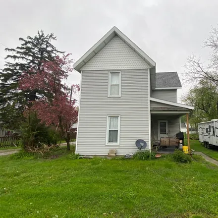 Buy this 3 bed house on 8 West Division Street in Remington, Jasper County