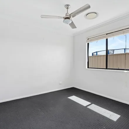 Image 5 - Dunning Lane, Emerald QLD 4720, Australia - Apartment for rent