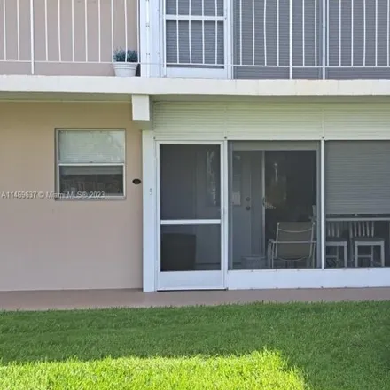Buy this 1 bed condo on Southeast 19th Avenue in The Cove, Deerfield Beach