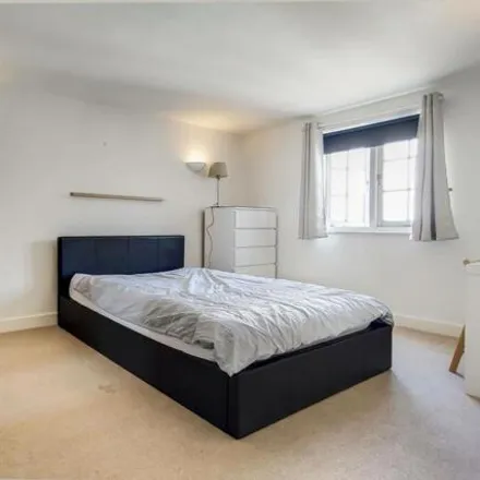 Image 8 - Radici, 31 Almeida Street, Angel, London, N1 1AD, United Kingdom - Apartment for rent