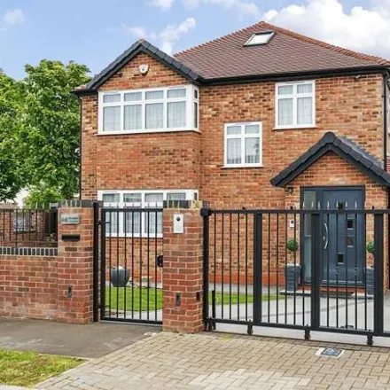 Buy this 6 bed house on Woodhill Crescent in London, HA3 0LZ