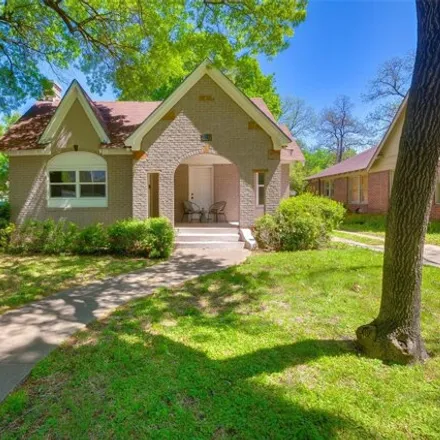 Buy this 2 bed house on 1306 Hollywood Avenue in Dallas, TX 75208