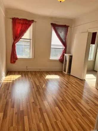 Rent this 3 bed apartment on 87-20 Jamaica Avenue in New York, NY 11421