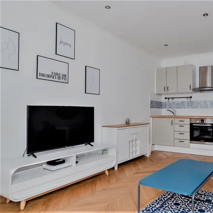 Image 4 - 123 Rue des Dames, 75017 Paris, France - Apartment for rent