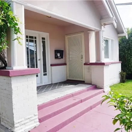 Buy this 2 bed house on 1539 East 8th Street in Long Beach, CA 90813