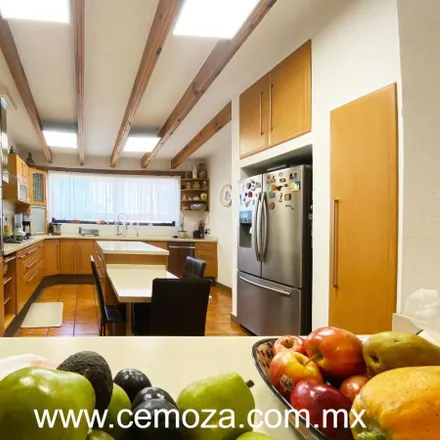 Buy this studio house on Circuito Club Campestre in Lomas de Querétaro, 76190 Delegación Josefa Vergara y Hernández