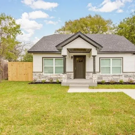 Buy this 3 bed house on 1066 East 27th Street in Bryan, TX 77803