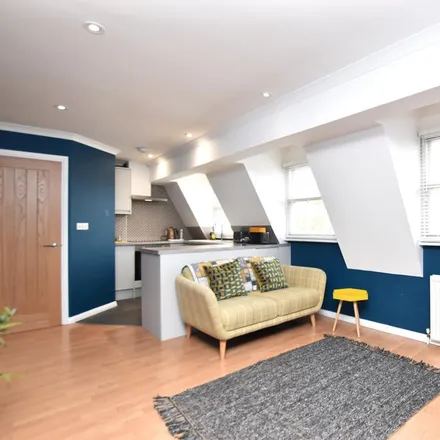 Rent this 2 bed apartment on Apollo Nails in Hockerill Street, Bishop's Stortford