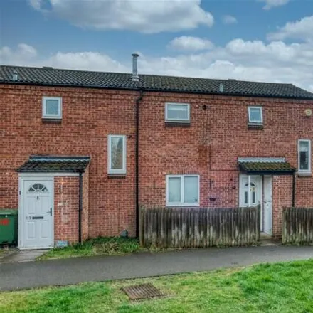Buy this 2 bed townhouse on Exhall Close in Redditch, B98 9HY