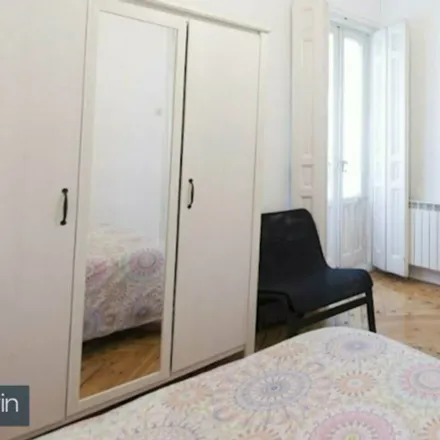 Rent this studio room on The Kooples in Calle de Claudio Coello, 43