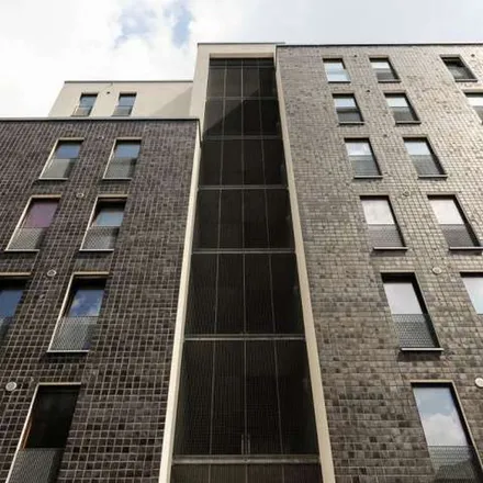 Rent this 4 bed apartment on Veritaskai in 21079 Hamburg, Germany