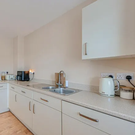 Image 6 - George Court, Stroud Green, SS4 1FU, United Kingdom - Apartment for sale