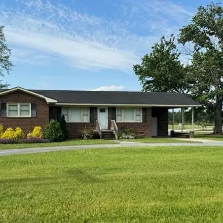 Buy this 3 bed house on 670 Swansboro Loop Road in Onslow County, NC 28584