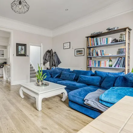 Rent this 2 bed apartment on 83 Elspeth Road in London, SW11 1DP