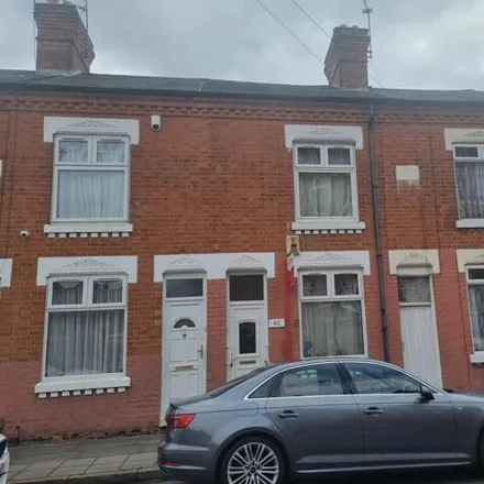 Buy this 3 bed townhouse on Bruin Street in Leicester, LE4 5AY