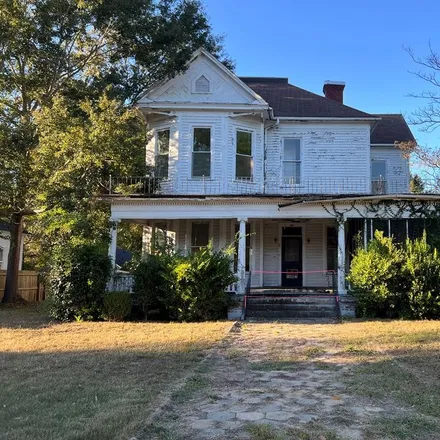 Buy this 5 bed house on 100 North Lancaster Street in Dublin, GA 31021