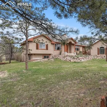 Image 2 - 7308 Winding Oaks Drive, Colorado Springs, CO 80919, USA - House for sale