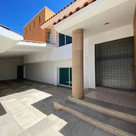Buy this 4 bed house on Circuito Barranca Ópalo in Barranca Del Refugio, 37358 León