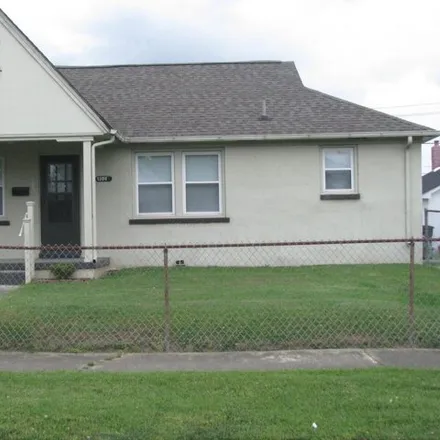 Buy this 2 bed house on 1308 Pine Street in Borden Village, Kingsport