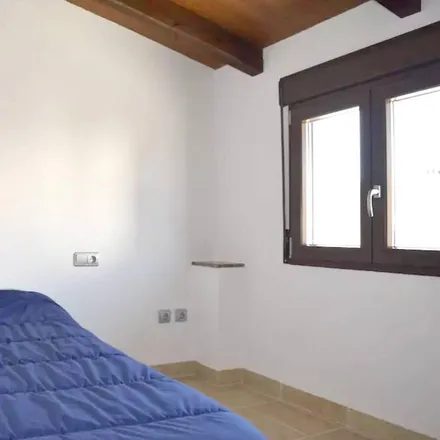 Rent this 2 bed apartment on Callejón Perpendicular Cerro de Ambroz in 18102 Vegas del Genil, Spain