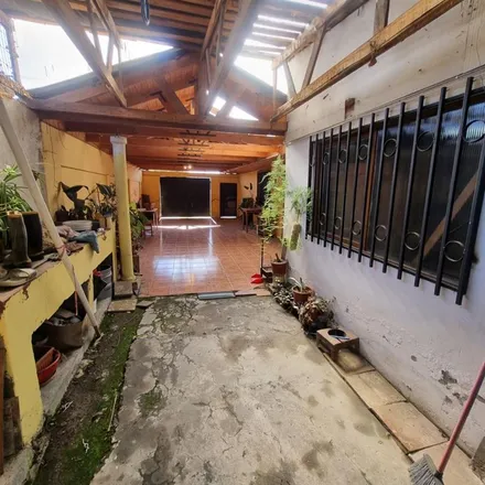 Buy this 3 bed house on Pasaje 2½ Norte in 346 1761 Talca, Chile