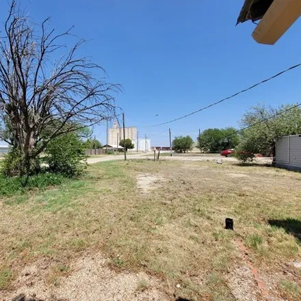 Image 6 - 117 Mesquite Street, Roscoe, TX 79545, USA - House for sale