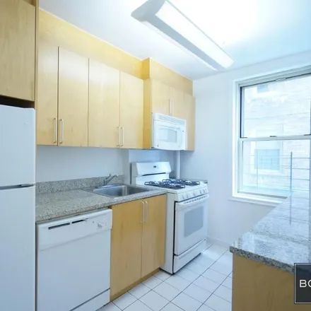 Rent this 2 bed apartment on 30 East End Avenue in New York, NY 10028