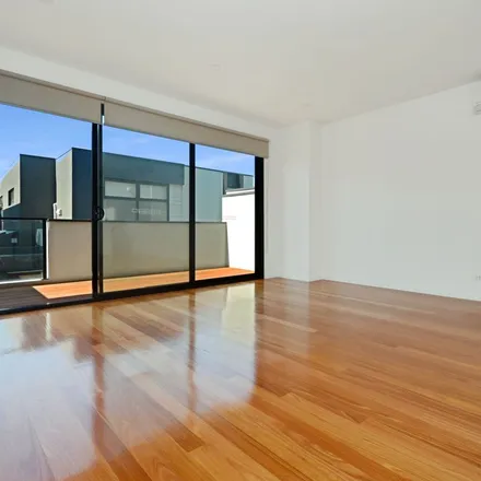 Rent this 3 bed townhouse on Separation Street in Northcote VIC 3070, Australia