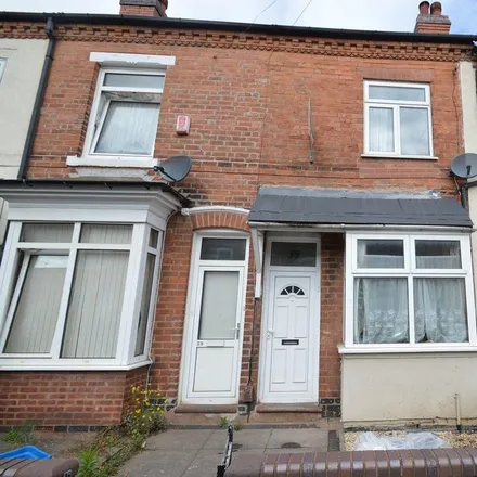 Rent this 3 bed house on 40 Winnie Road in Selly Oak, B29 6JX