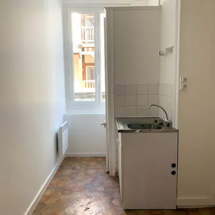 Rent this 1 bed apartment on 26 Rue Saint-nicolas in 76000 Rouen, France