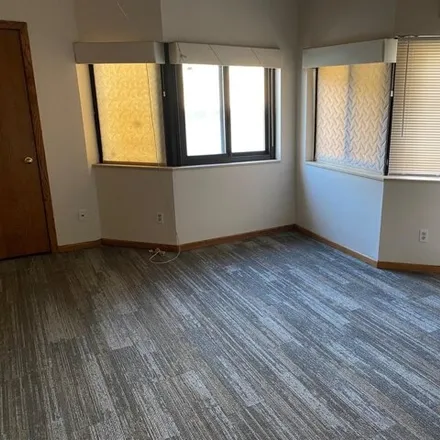 Image 2 - Diamond Tower, 1633 North Prospect Avenue, Milwaukee, WI 53202, USA - Condo for sale