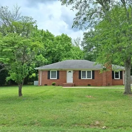 Rent this 3 bed house on 1769 Sewell Circle in Perry, GA 31069