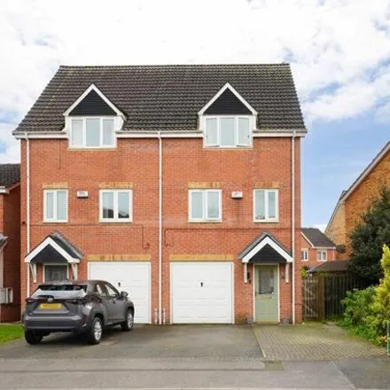 Buy this 3 bed duplex on Haller Close in Armthorpe, DN3 2FF