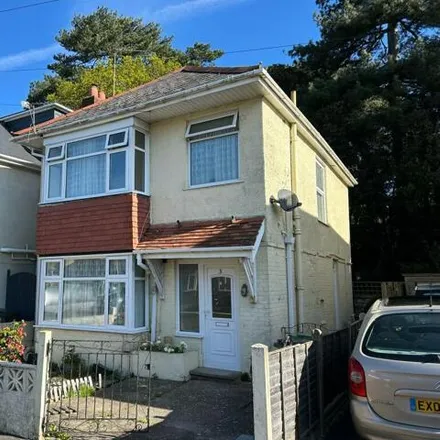 Buy this 3 bed house on Devon Road in Christchurch, BH23 2DY