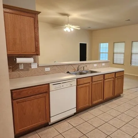 Image 5 - 8426 Braun Walk, San Antonio, TX 78250, USA - House for rent