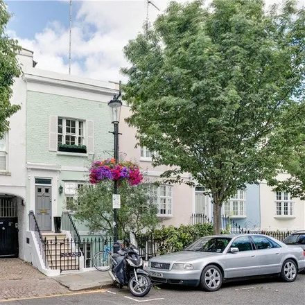 Rent this 3 bed townhouse on 21 Wallgrave Road in London, SW5 0RF