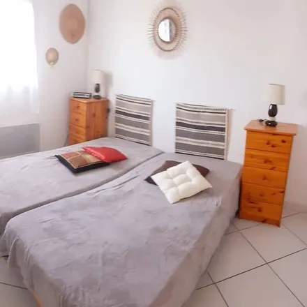 Rent this 2 bed house on 11210 Port-la-Nouvelle