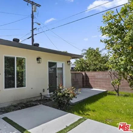Image 4 - 6229 Sylvia Avenue, Los Angeles, CA 91335, USA - House for rent