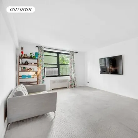 Buy this studio apartment on 32-42 91st St Apt 303 in New York, 11369