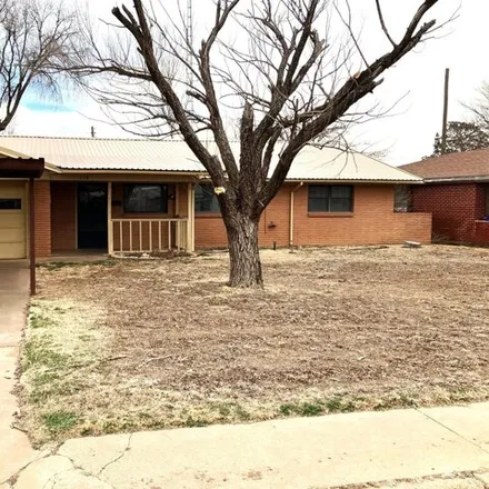 Buy this 3 bed house on 784 North Maxwell Avenue in Tulia, TX 79088