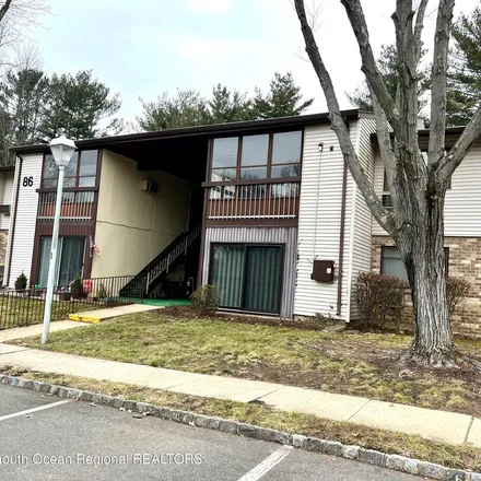 Image 2 - Amberly Drive, Whittier Oaks, Manalapan Township, NJ 07726, USA - Apartment for rent