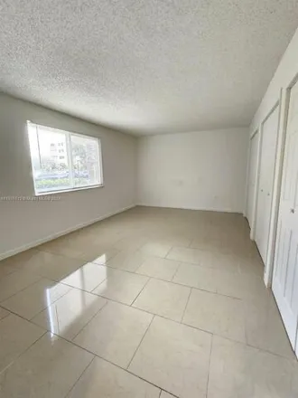 Image 9 - 6930 Northwest 186th Street, Country Club, Miami-Dade County, FL 33015, USA - Condo for rent