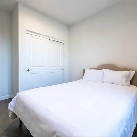 Rent this 3 bed apartment on 5657 McCulloch Avenue in Temple City, CA 91780
