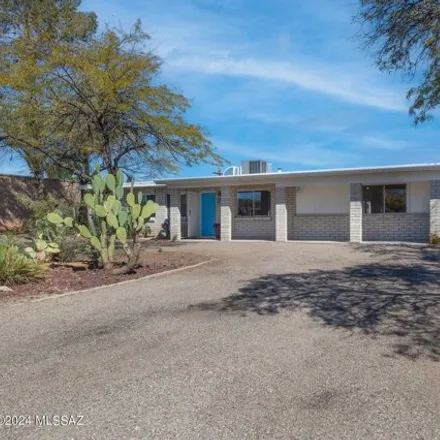 Buy this 2 bed house on 2956 West Avenida Cresta in Pima County, AZ 85745