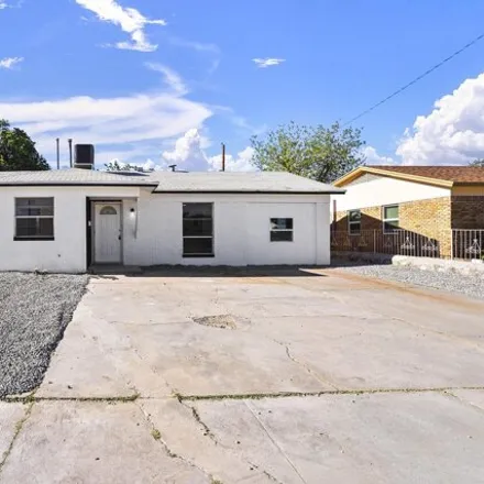 Image 2 - 5408 Edmonton Ave, El Paso, Texas, 79924 - House for sale