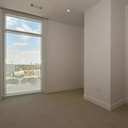 Image 3 - 2035 Westcreek Lane, Houston, TX 77027, USA - Apartment for rent