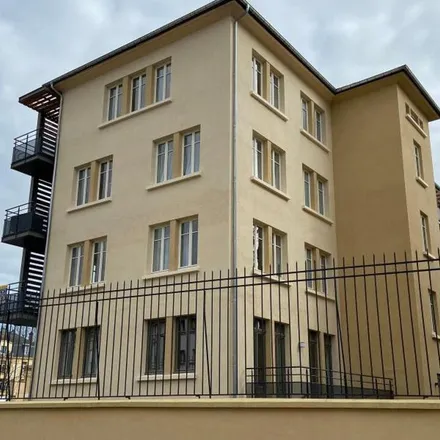 Rent this 1 bed apartment on 1 Place d'Armes Jacques-François Blondel in 57000 Metz, France